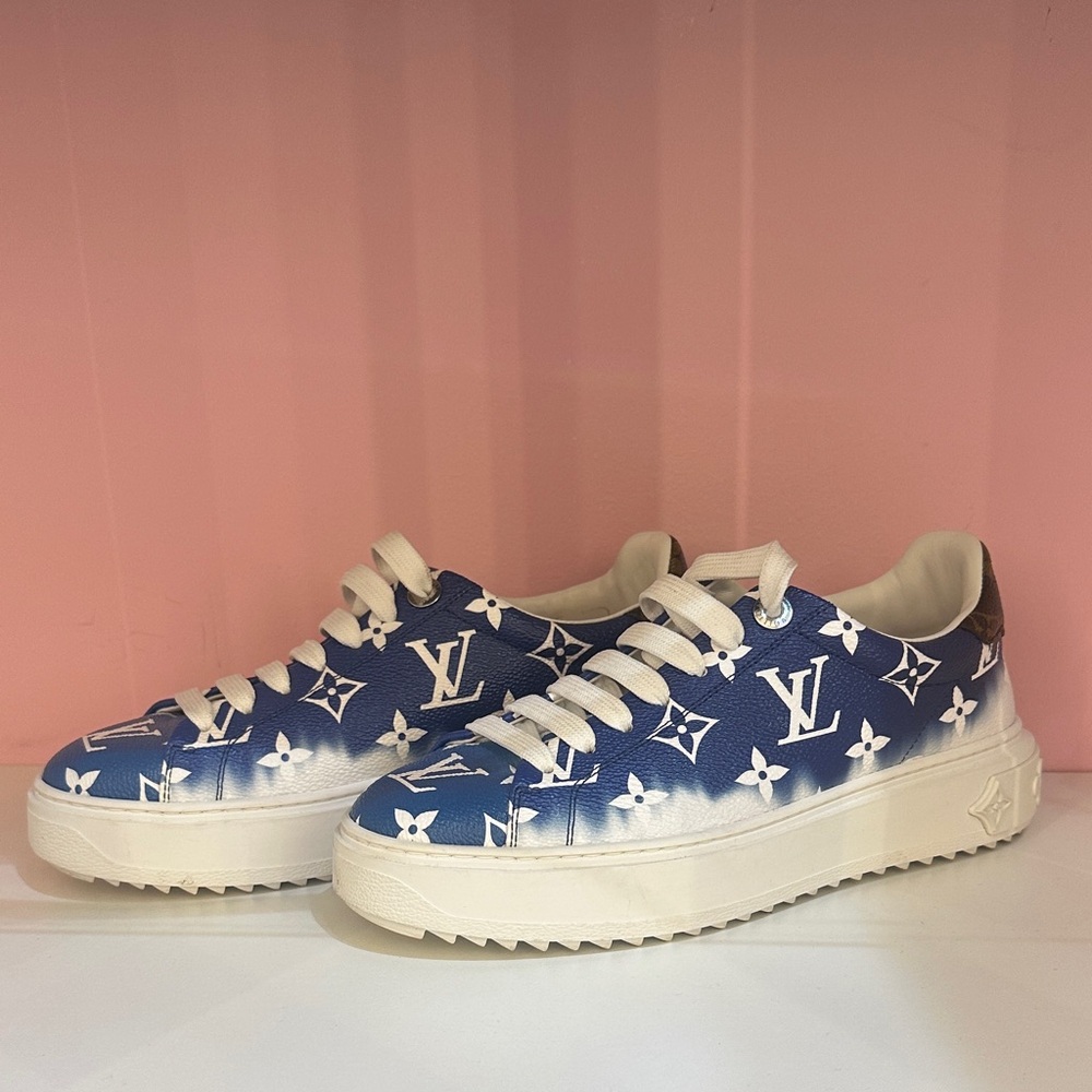 AUTHENTIC Louis Vuitton Monogram Escale Blue Time Out Sneakers